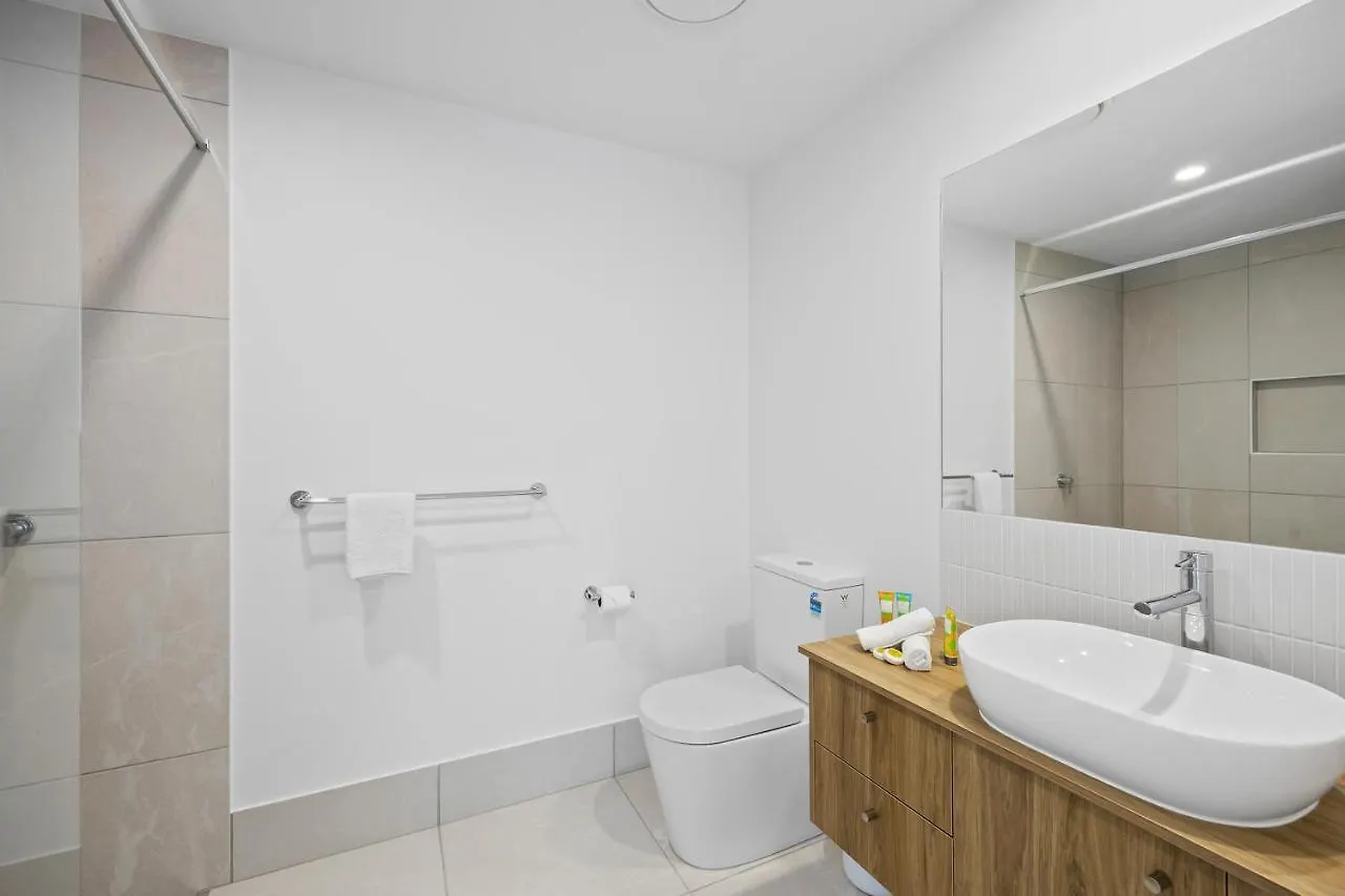 Azure River Side Townhouse マルーチードール 0*,
